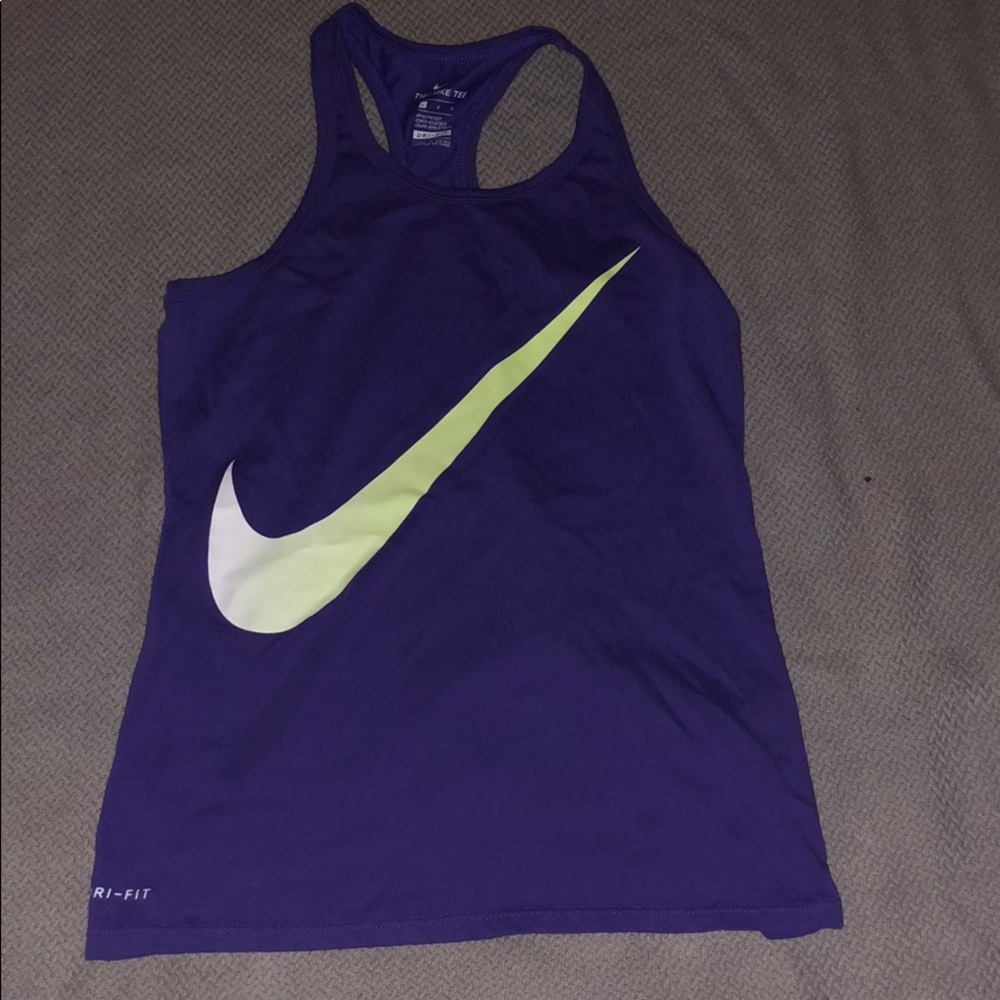Nike tank